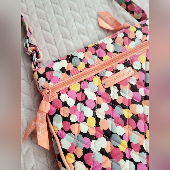 Vera Bradley Crossbody - Picture 4 of 5